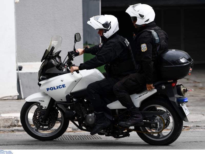 Ηλεία: Παρίσταναν τους αστυνομικούς και λήστεψαν χρηματοκιβώτιο με 100.000 ευρώ