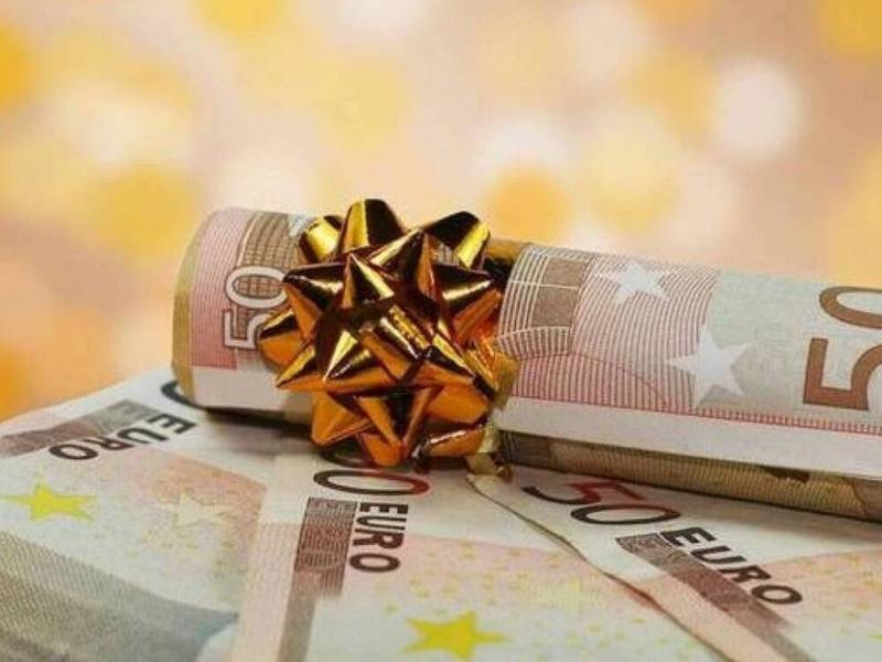 Δώρο Χριστουγέννων: Τελευταία ημέρα για την πληρωμή του- Τι να κάνετε αν δεν το λάβετε