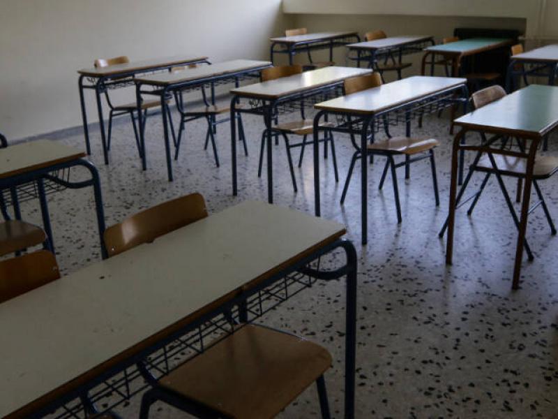 Σέρρες: Συνελήφθησαν δυο 15χρονες- Ξυλοκόπησαν συμμαθήτριά τους στην αυλή σχολείου