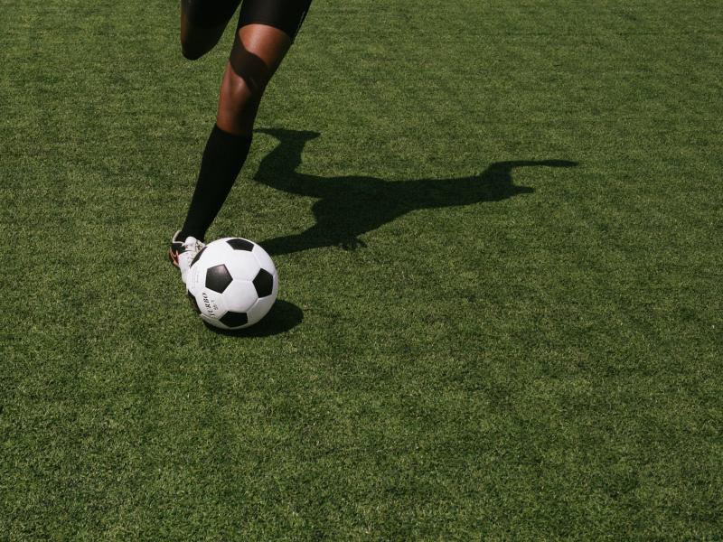 Εργαστήριο Αθλητιατρικής του ΤΕΦΑΑ-ΑΠΘ: Δωρεάν ιατρικές εξετάσεις σε πρόσφυγες ποδοσφαιριστές 