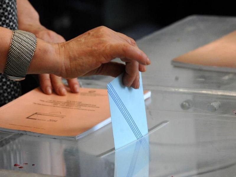Τι δείχνουν οι τρεις νέες δημοσκοπήσεις μετά την εκλογή Κασσελάκη