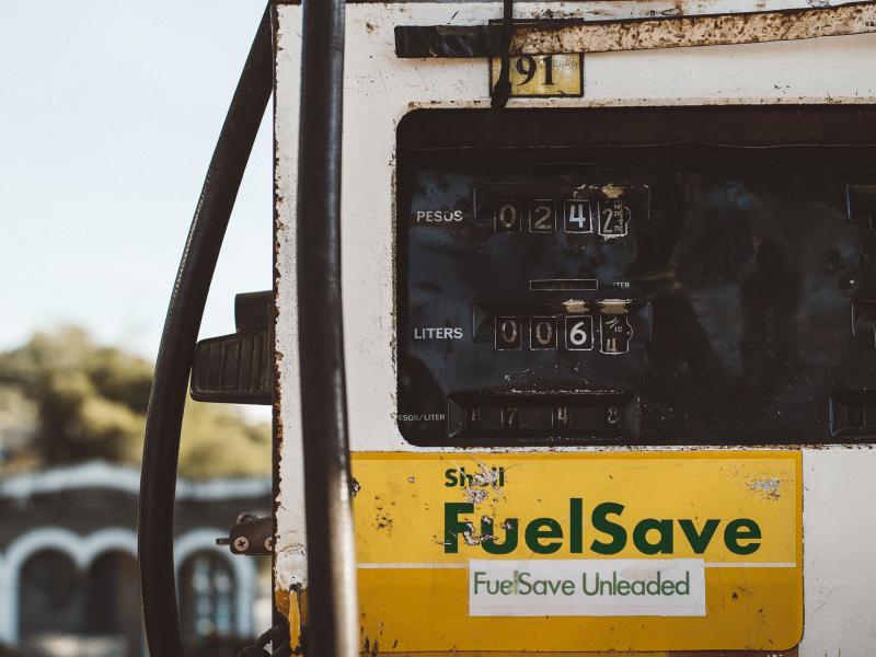 Fuel Pass 2: Πότε «λήγουν» οι κάρτες για την αγορά βενζίνης και πετρελαίου 