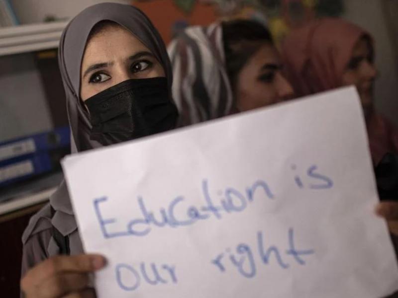 Αφγανιστάν: Ταλιμπάν συλλαμβάνουν γυναίκες που διαμαρτύρονται για τον αποκλεισμό από την εκπαίδευση