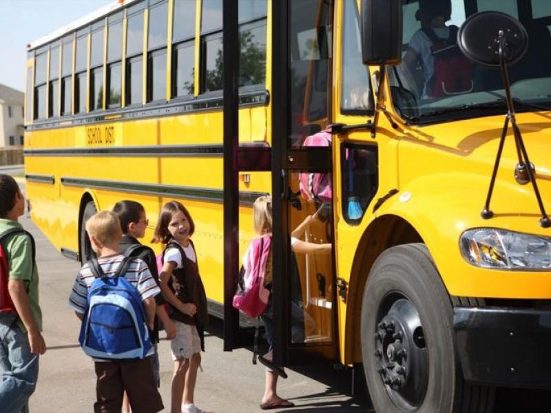 Σχολικά λεωφορεία: Κατανομή 40 οδηγών και συνοδών σε σχολεία Ειδικής Αγωγής