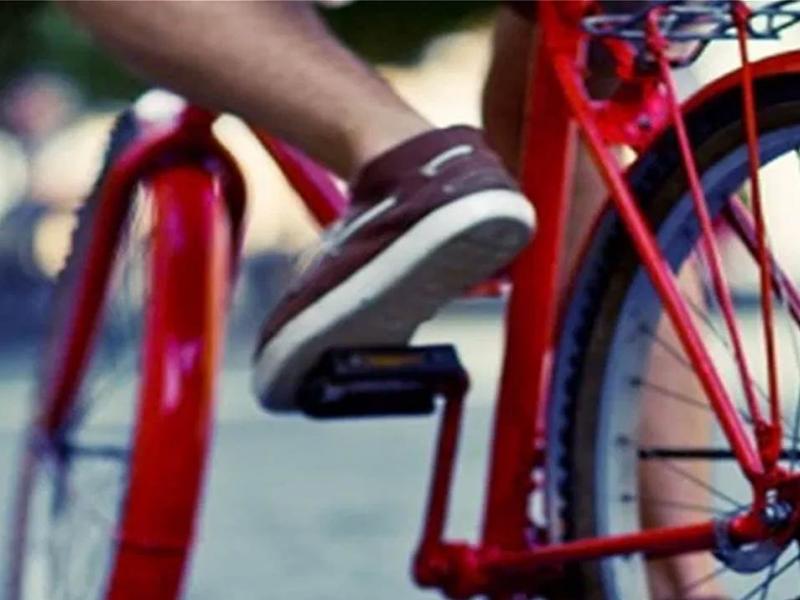 Θεσσαλονίκη: Στο νοσοκομείο 17χρονος ποδηλάτης- Αυτοκίνητο τον παρέσυρε και τραυμάτισε σοβαρά 