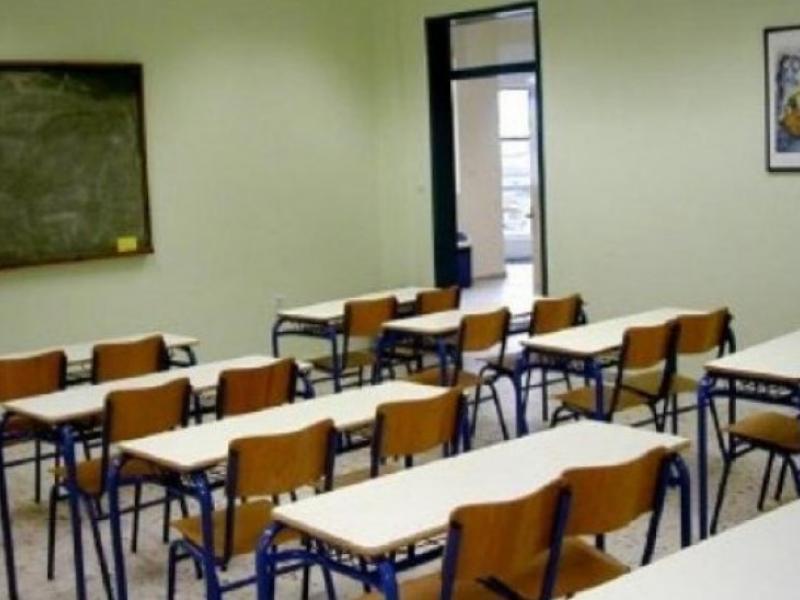 Καθηγήτρια έκανε σεξ με 14χρονο μαθητή την ημέρα της αποφοίτησής του