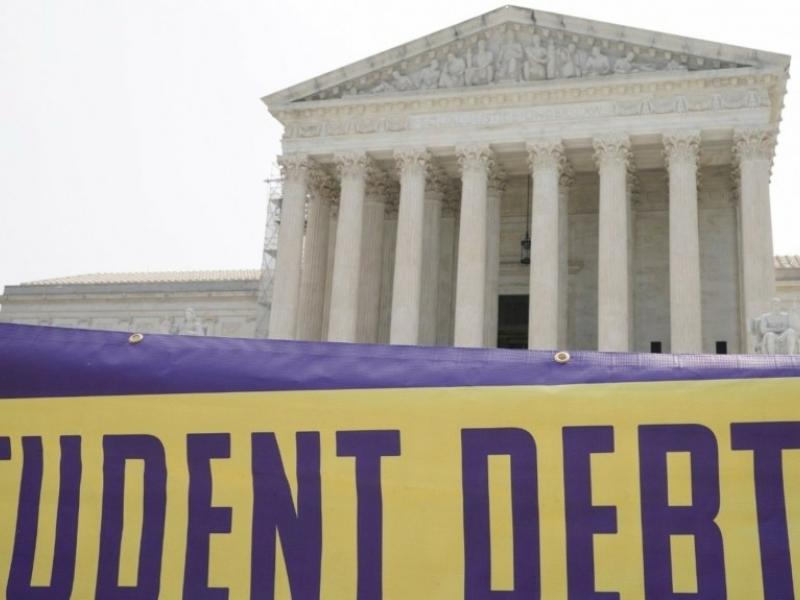 ΗΠΑ: Το Ανώτατο Δικαστήριο ακύρωσε το εμβληματικό μέτρο του προέδρου Μπάιντεν για διαγραφή μέρους του φοιτητικού χρέους