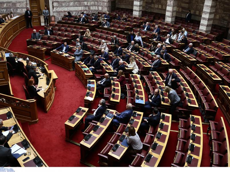 Παραιτήθηκαν οι υπουργοί Σταύρος Παπασταύρου και Γιάννης Μπρατάκος