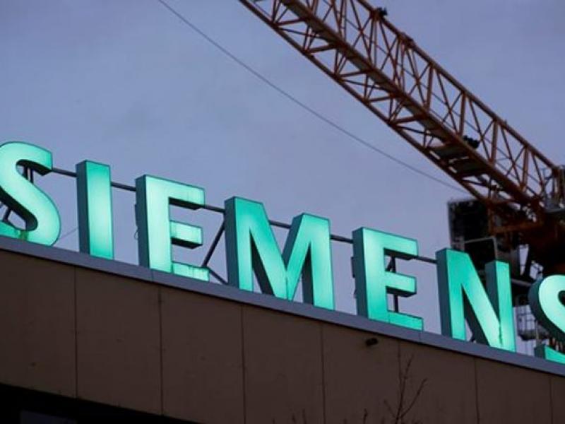 Υπόθεση Siemens: Από το δικαστήριο στη φυλακή τρείς από τους καταδικασθέντες