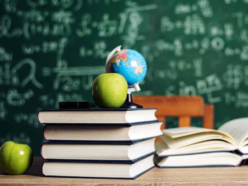 «Η κυβέρνηση στρώνει το δρόμο για νέες διαθεσιμότητες εκπαιδευτικών»