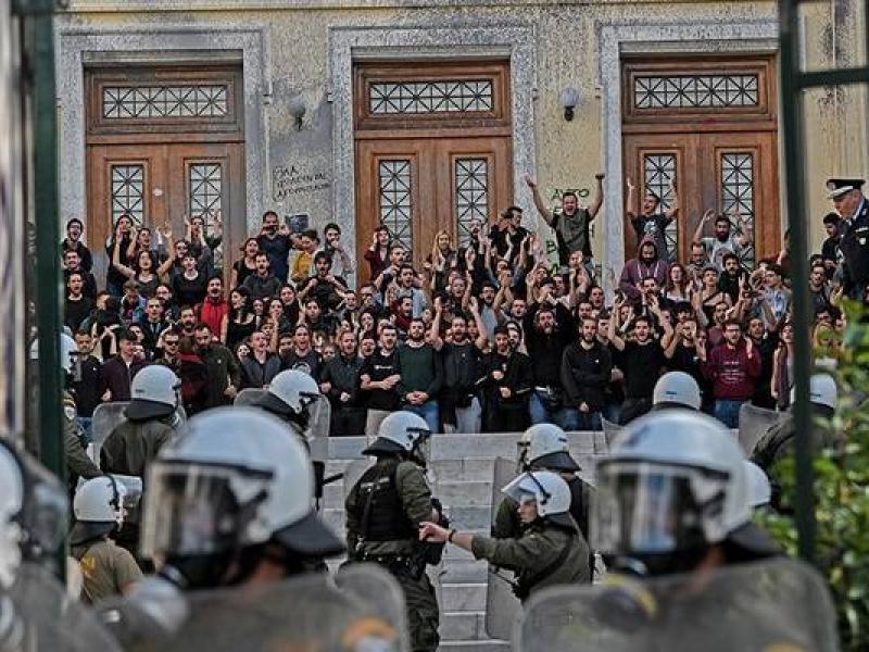 Ε΄ ΕΛΜΕ Θεσσαλονίκης: Καταγγελία για την εισβολή των ΜΑΤ στο χώρο της ΑΣΟΕΕ