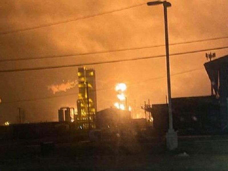Τέξας: Τρεις άνθρωποι τραυματίστηκαν από έκρηξη σε χημικό εργοστάσιο