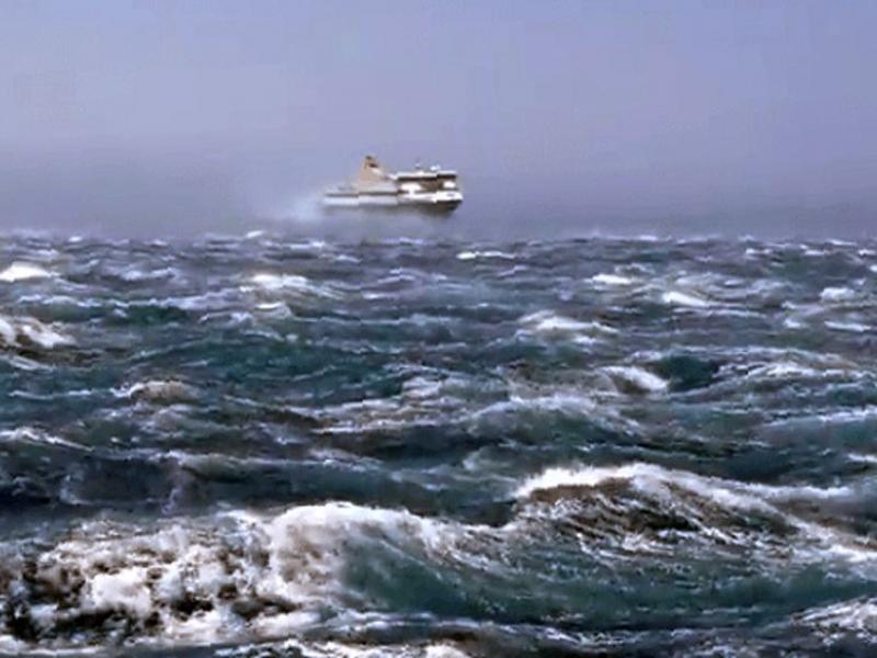 Αποτέλεσμα εικόνας για Μέχρι 11 μποφόρ οι άνεμοι στο Αιγαίο - Απαγορευτικό απόπλου από Πειραιά, Ραφήνα, Λαύριο"