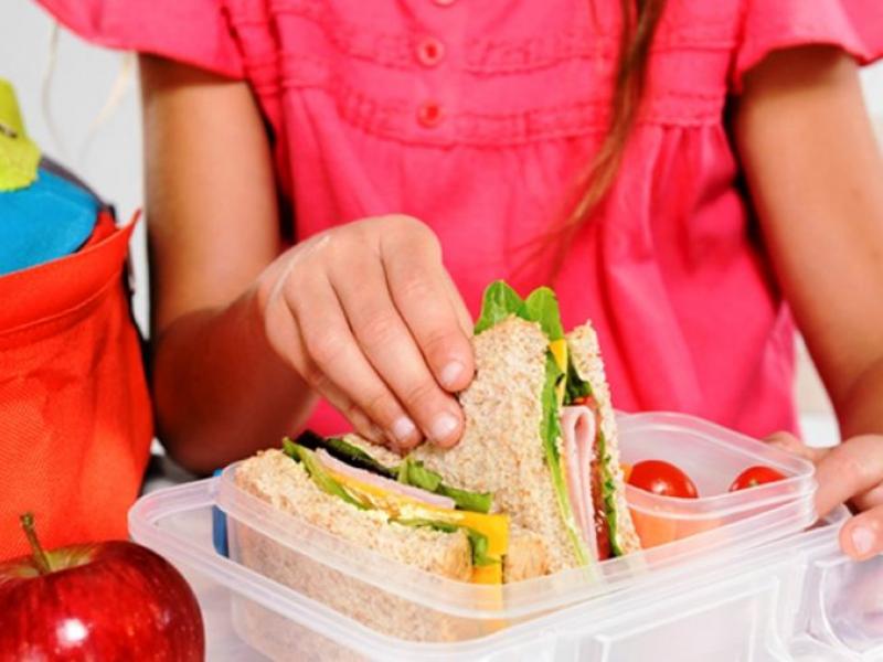 Σχολικά γεύματα: Τι θα γίνει τον Δεκέμβριο - Νέες σχολικές μονάδες και πρόγραμμα διατροφής