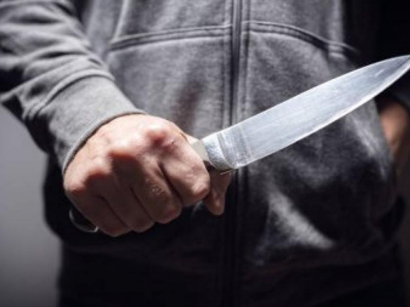 Σέρρες: Τρόμος για ανήλικο μαθητή- Tον απείλησαν με μαχαίρι να βγάλει την μπλούζα ομάδας που φορούσε