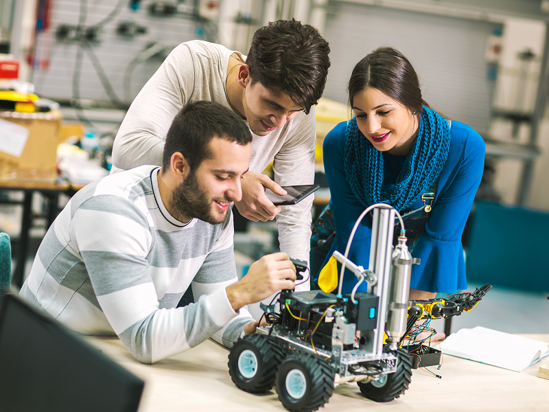 Ικαρία: Δωρεάν σεμινάρια εκπαιδευτικής ρομποτικής για μαθητές