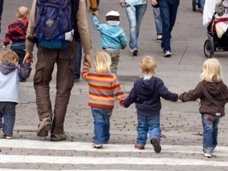 ΑποτÎλεσμα εικόνας για Καταγγελία για τον Ï€Ïοπηλακισμό δασκάλων και καθηγητών στην Σάμο