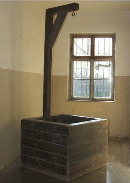 Auschwitz, alfavita.gr