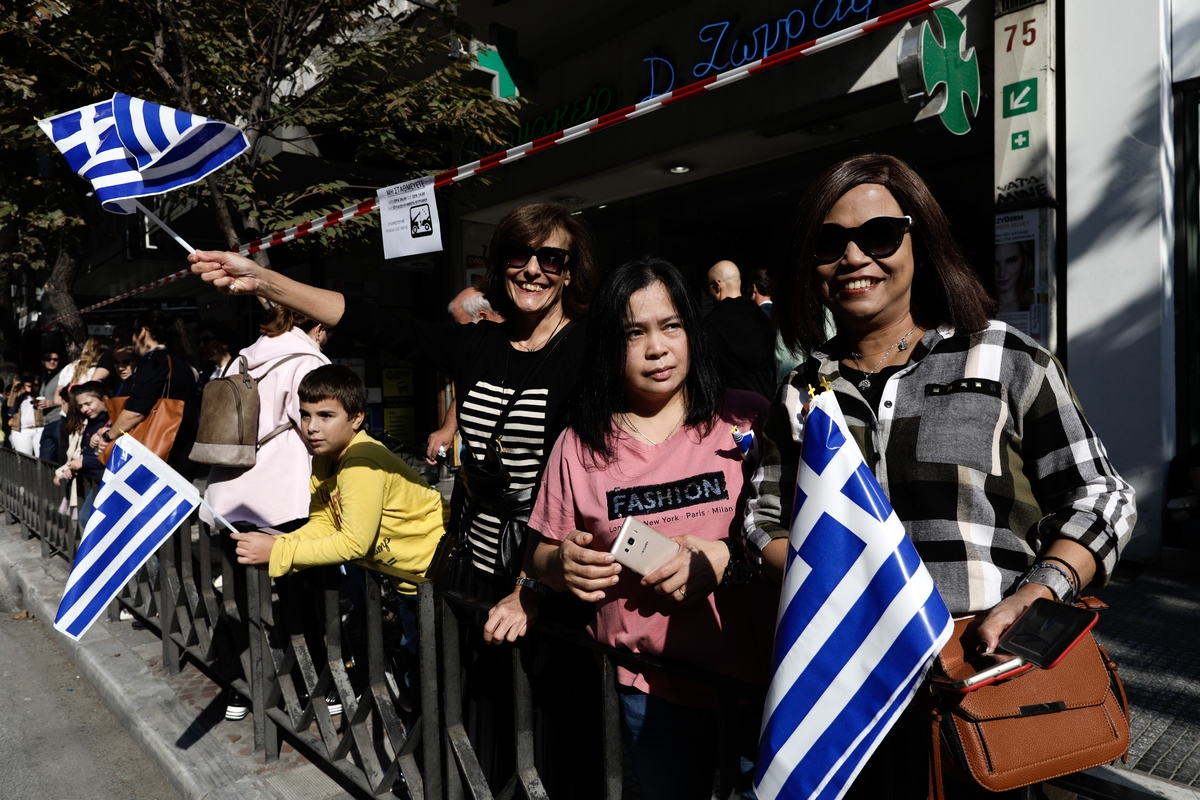 Κόσμος στην παρέλαση της Θεσσαλονίκης