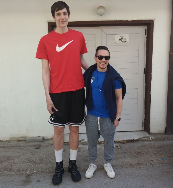 katsoaynis_petroynias.jpg katsoaynis_petroynias