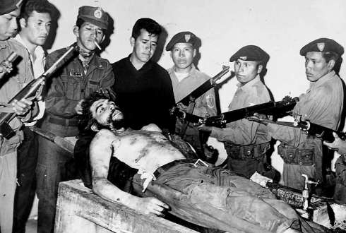 che_guevara_after_his_execution.jpg
