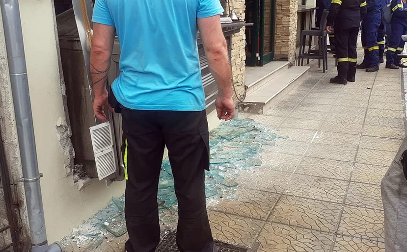 ekrixi_psitopwleio5.jpg Έκρηξη σε ψητοπωλείο στον Βόλο