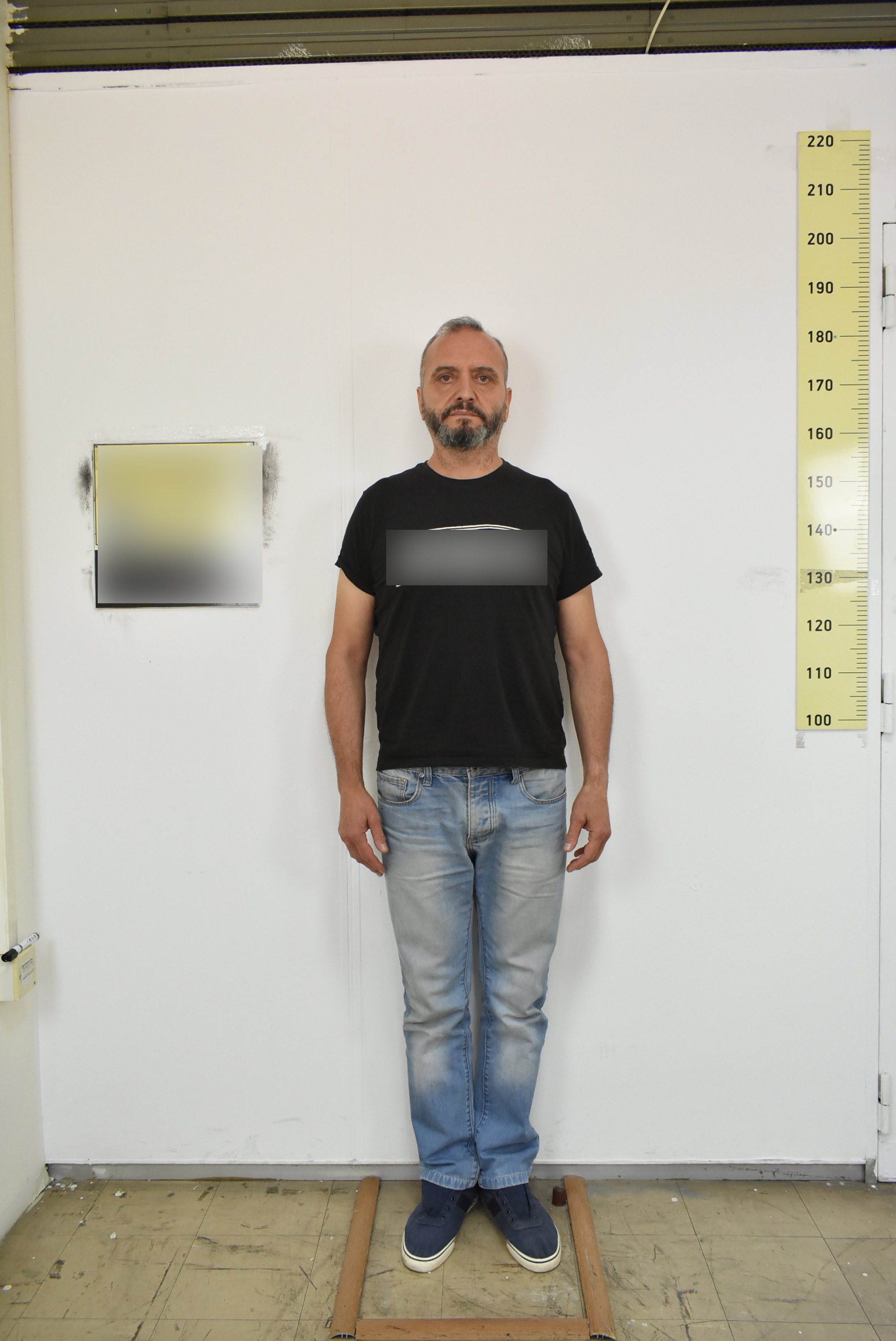 mixos_viasmos_12xronis.jpg mixos_viasmos_12xronis