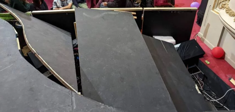 dimotiko_theatro.png dimotiko_theatro