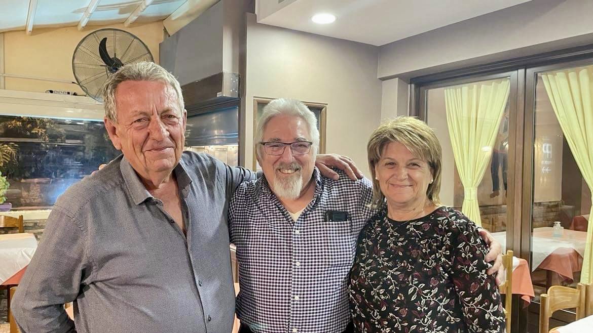 img-9409.jpg Υιοθεσία - Οικογένεια Μέριλ