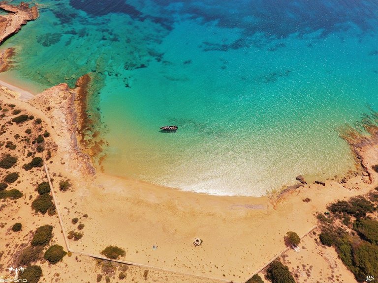 Οι 5 ομορφότερες παραλίες των Κυκλάδων