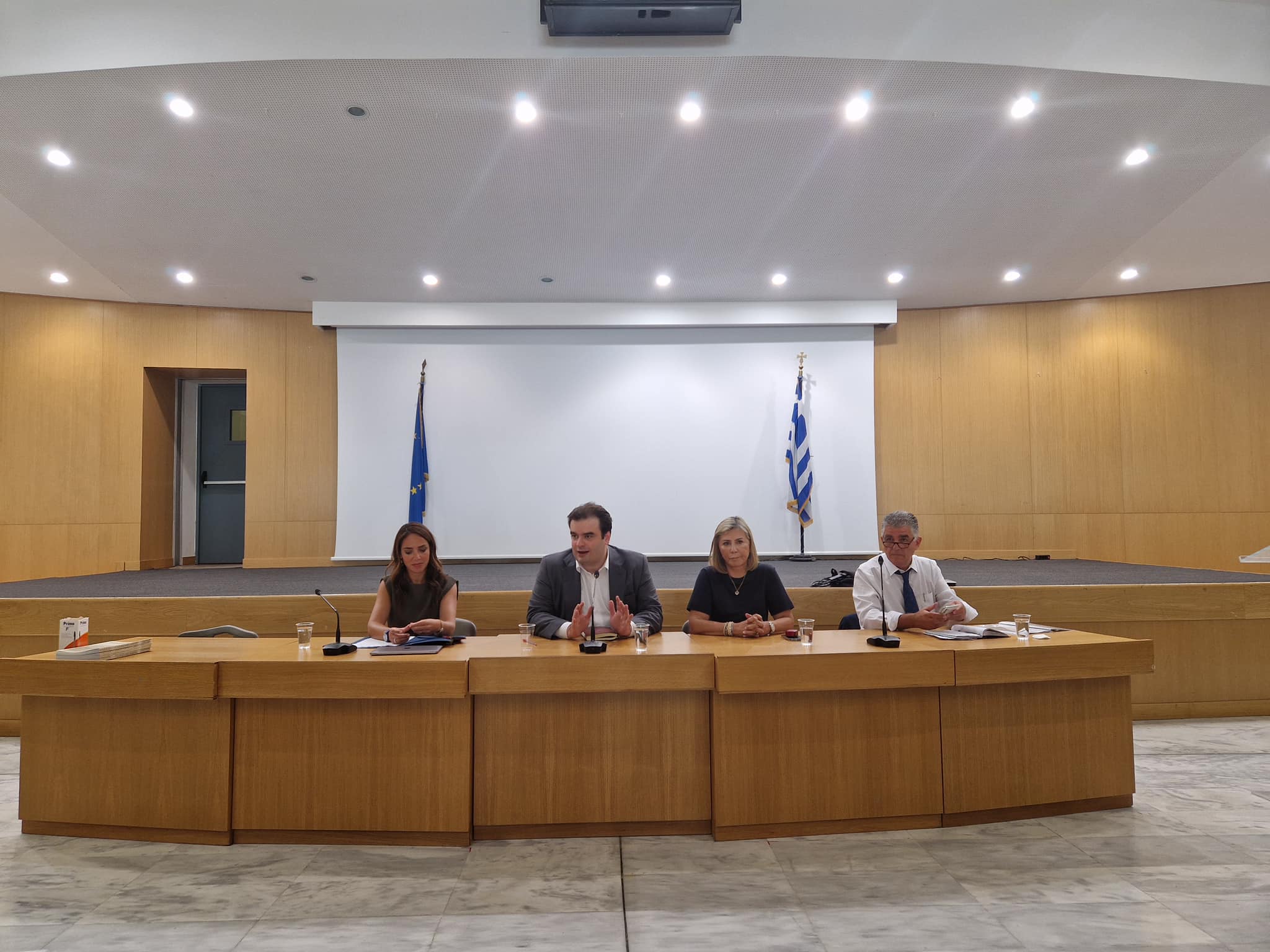 pierrakakis_mihailidoy_makri.jpg pierrakakis_mihailidoy_makri