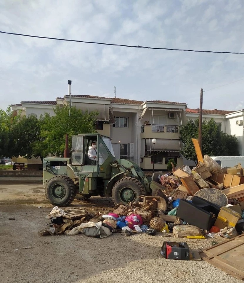 d075366e-3c2d-49bc-8d71-786906e7d03f.jpg Ο στρατός καθαρίζει τη Θεσσαλία