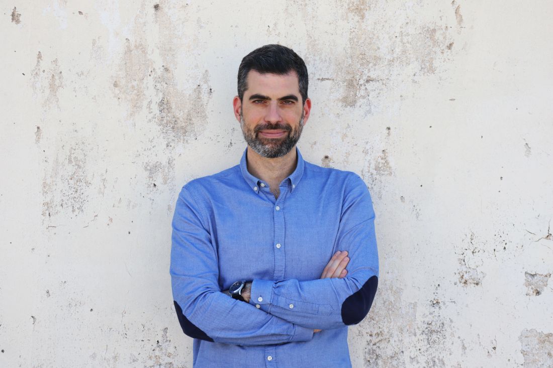 stavros-panagiotidis-neo-vivlio-1.jpg stavros-panagiotidis