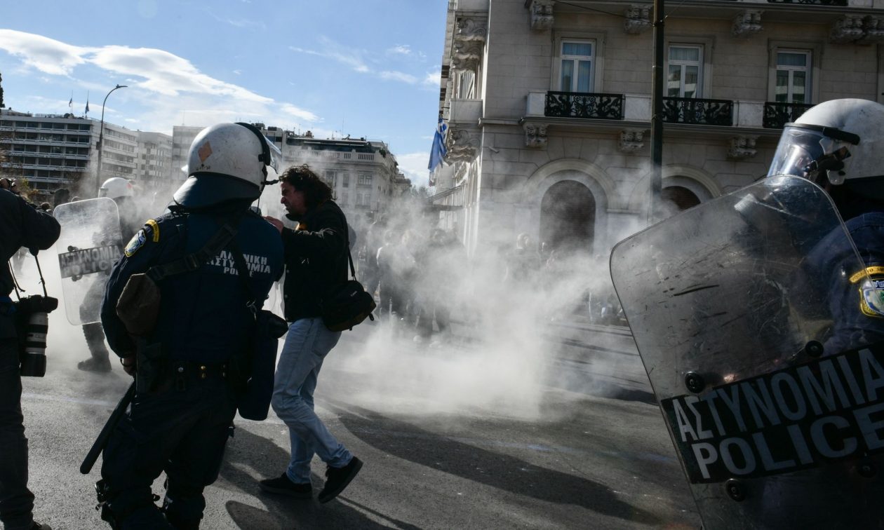 101daf7e-mat-syntagma-e.jpg syntagma