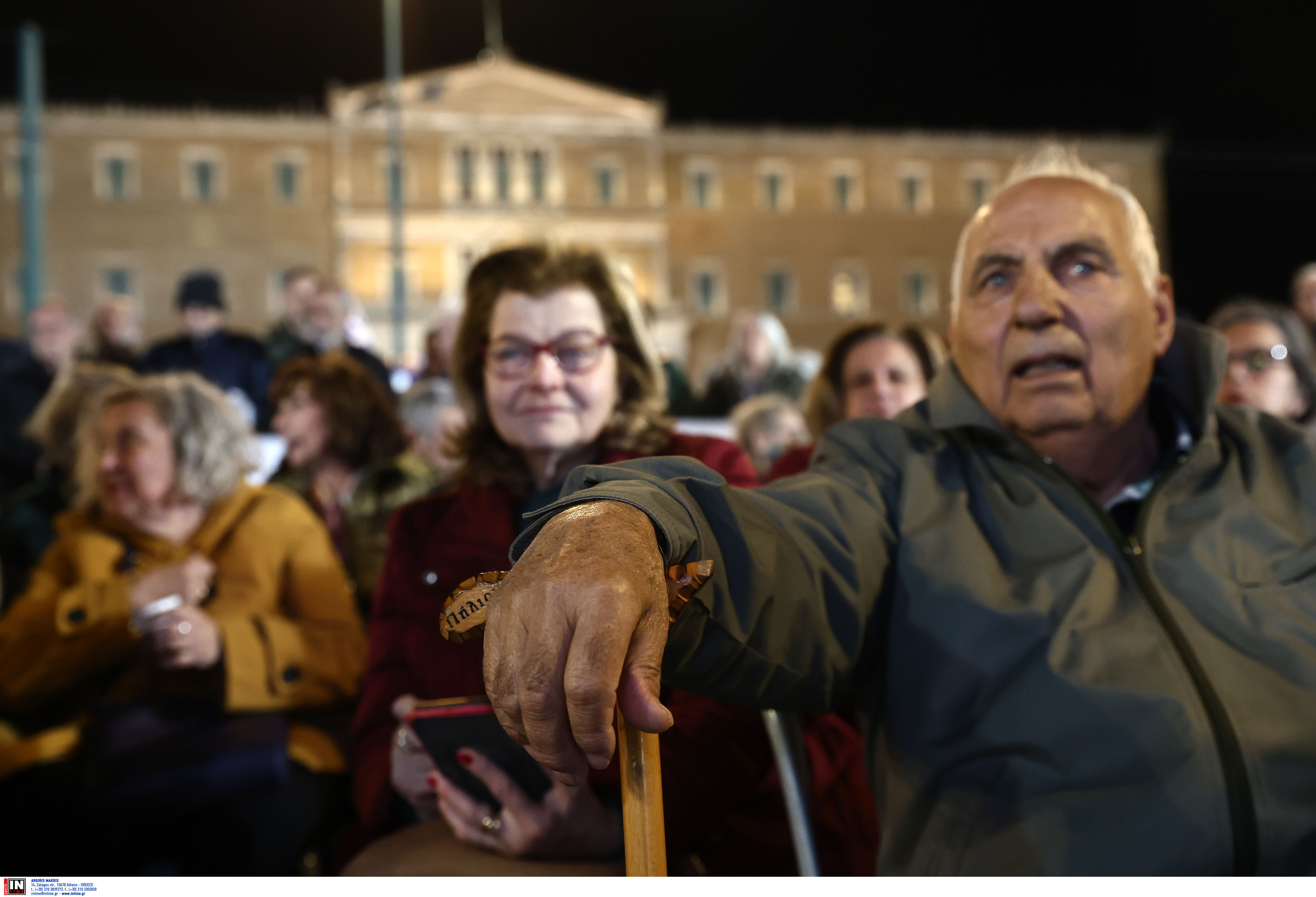 sintaxiouxoi.jpg συνταξοιυχοι