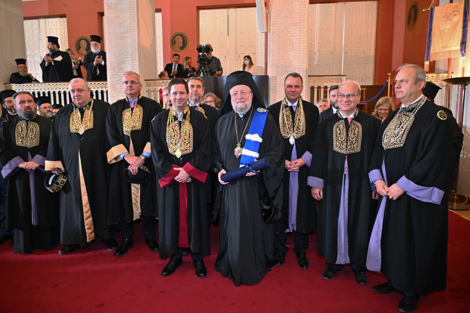ekpa-iereas.jpg Ιερέας στο ΕΚΠΑ