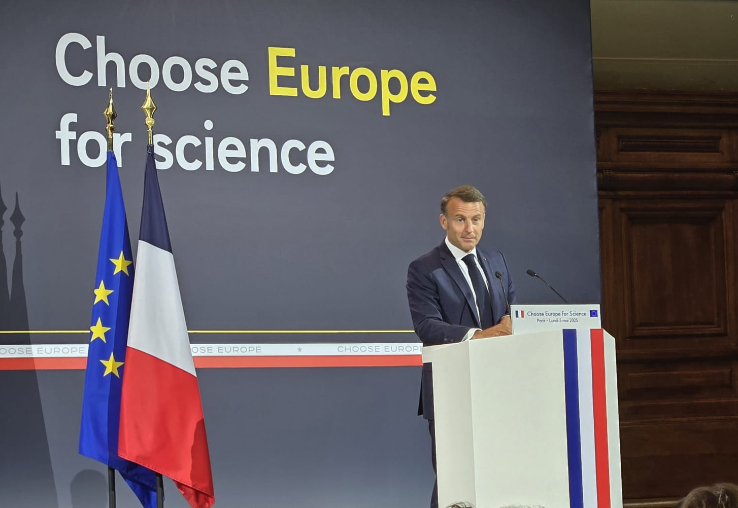 macron2.jpeg Μακρόν