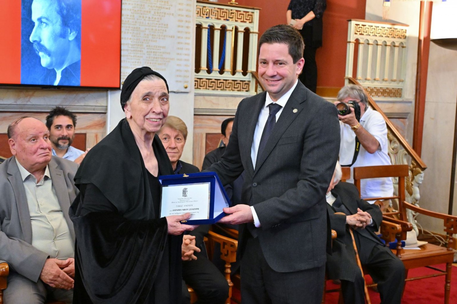 oikogeneia-xylouri.jpg Οικογένεια Ξυλούρη