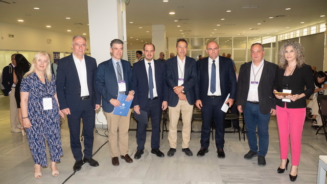 p1055819.jpeg φόρουμ διαλόγου της εμβληματικής δράσης JustReDI, με θέμα «Ψηφιακός μετασχηματισμός και ανταγωνιστικότητα της οικονομίας: Προκλήσεις και ευκαιρίες για την Περιφέρεια Αττικής»
