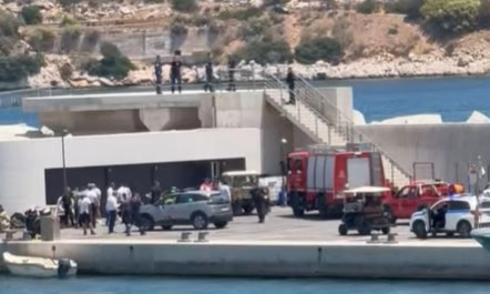 vouliagmeni.jpg Πτώση ελικοπτέρου στη Βουλιαγμένη