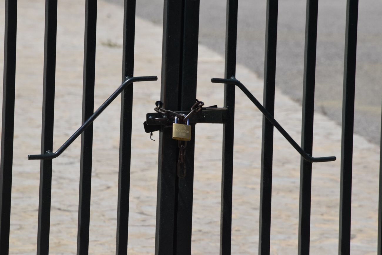 kleista sxoleia.jpg κλειστά σχολεία