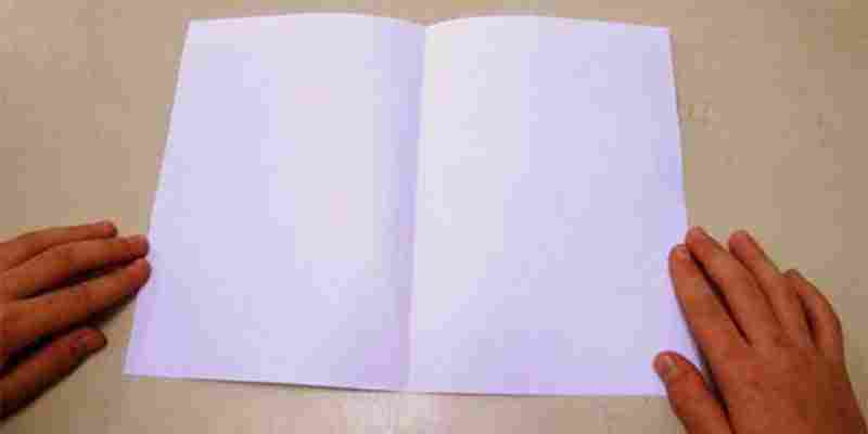 ΛΕΥΚΗ ΚΟΛΛΑ