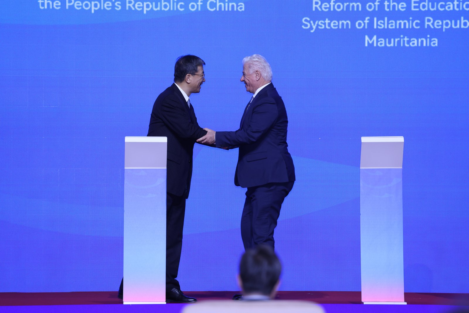 taxidi_perifereiarhi_sto_pekino_-_ypografi_protokolloy_synergasias_-_14-16.11.25_9.jpg ΤΑΞΙΔΙ ΠΕΡΙΦΕΡΕΙΑΡΧΗ ΣΤΟ ΠΕΚΙΝΟ - ΥΠΟΓΡΑΦΗ ΠΡΩΤΟΚΟΛΛΟΥ ΣΥΝΕΡΓΑΣΙΑΣ - 14-16.11.25 (4)