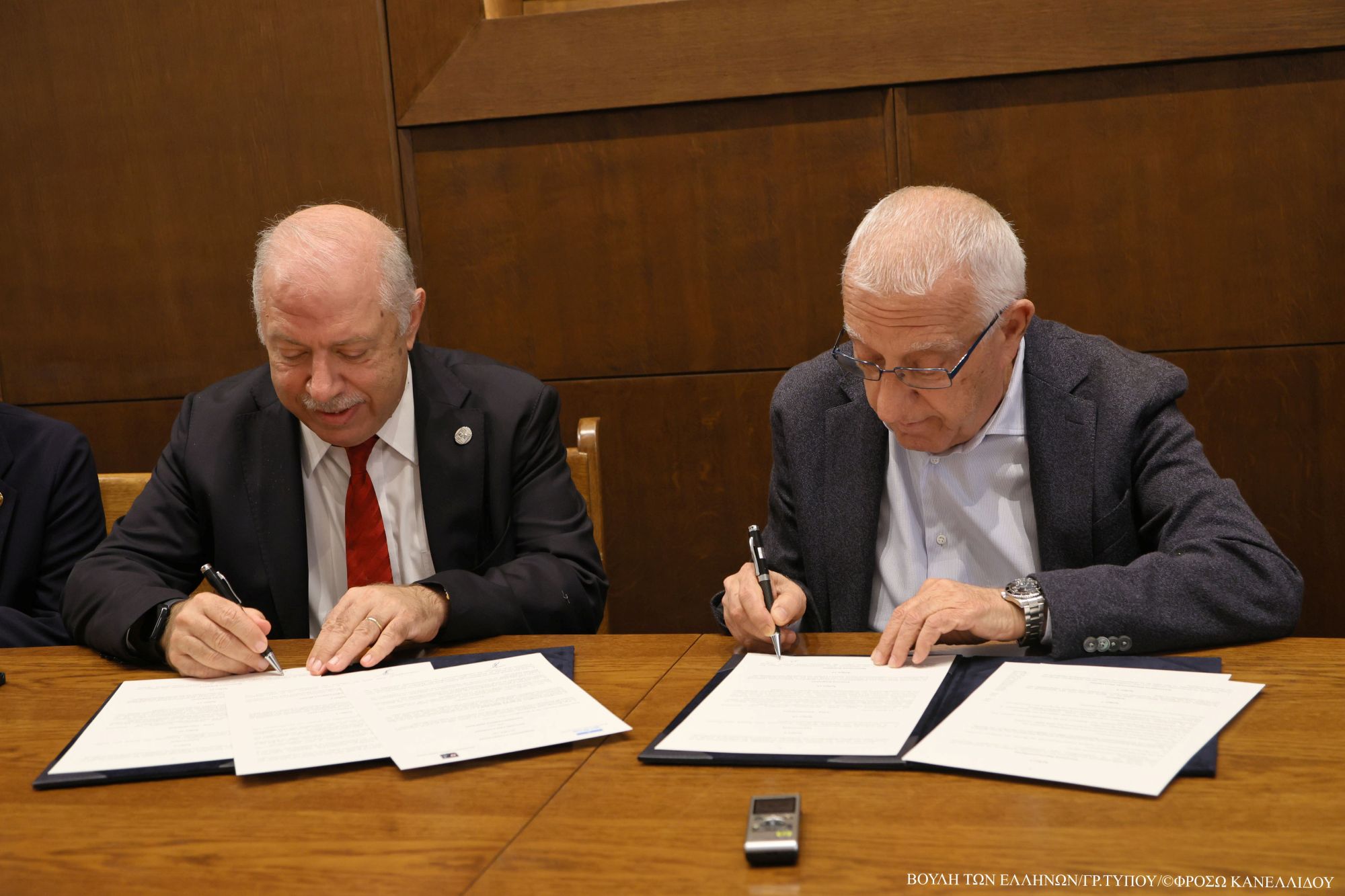 mnimonio.jpg μνημονιο