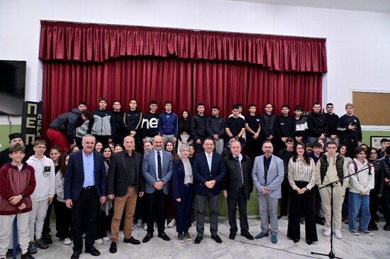 blasis_2.jpg Εγκαίνια της Σ.Α.Ε.Κ. Περάματος από τον Υφυπουργό Παιδείας, Θρησκευμάτων και Αθλητισμού, Κωνσταντίνο Βλάση