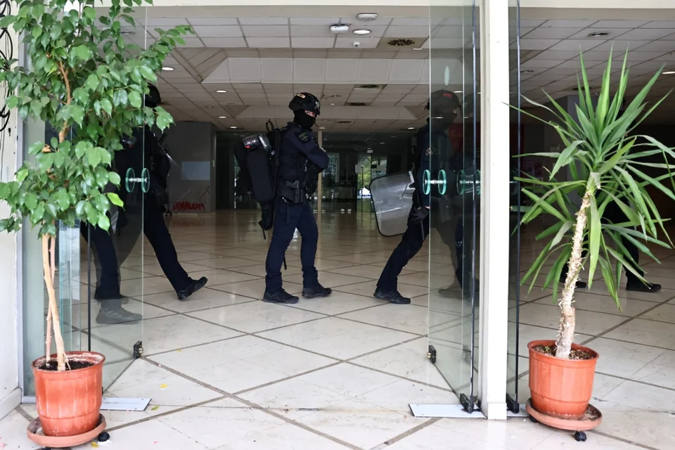 Ζωγράφου: Μεγάλη επιχείρηση της ΕΛΑΣ στις φοιτητικές εστίες του ΕΚΠΑ - Εικόνες