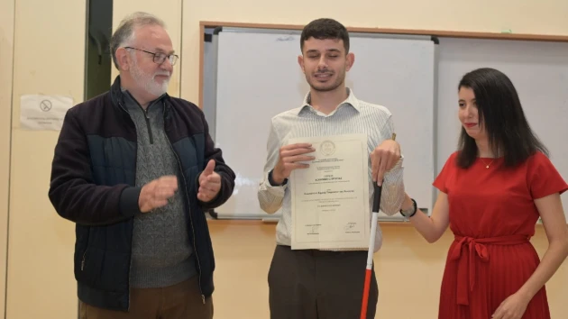 Κωνσταντίνος–Εφραίμ Τσαγκατάκης: Ο πρώτος απόφοιτος με ολική απώλεια όρασης στο ΕΛΜΕΠΑ