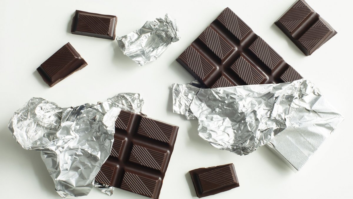 ΜΑΥΡΗ ΣΟΚΟΛΑΤΑ