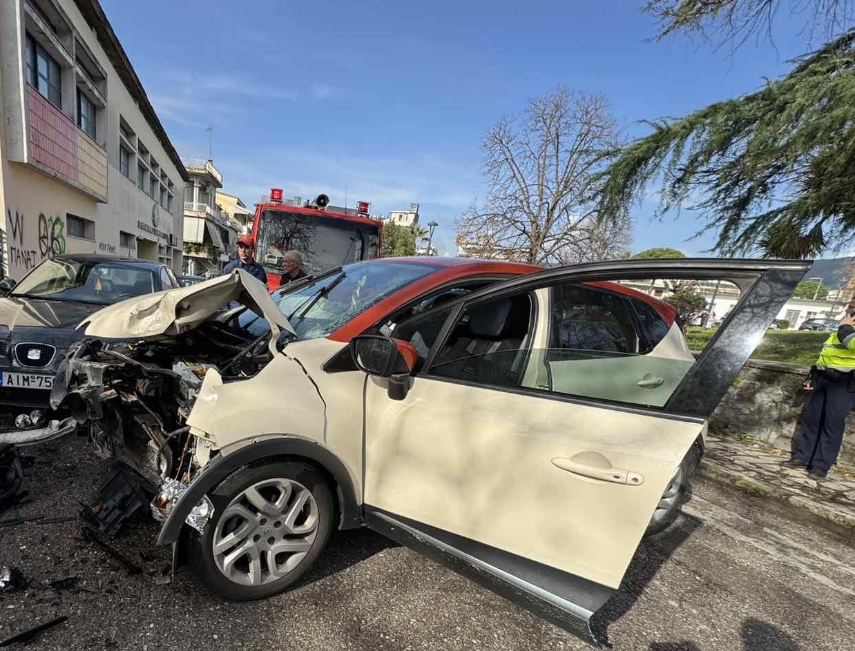 τροχαίο στο Αγρίνιο