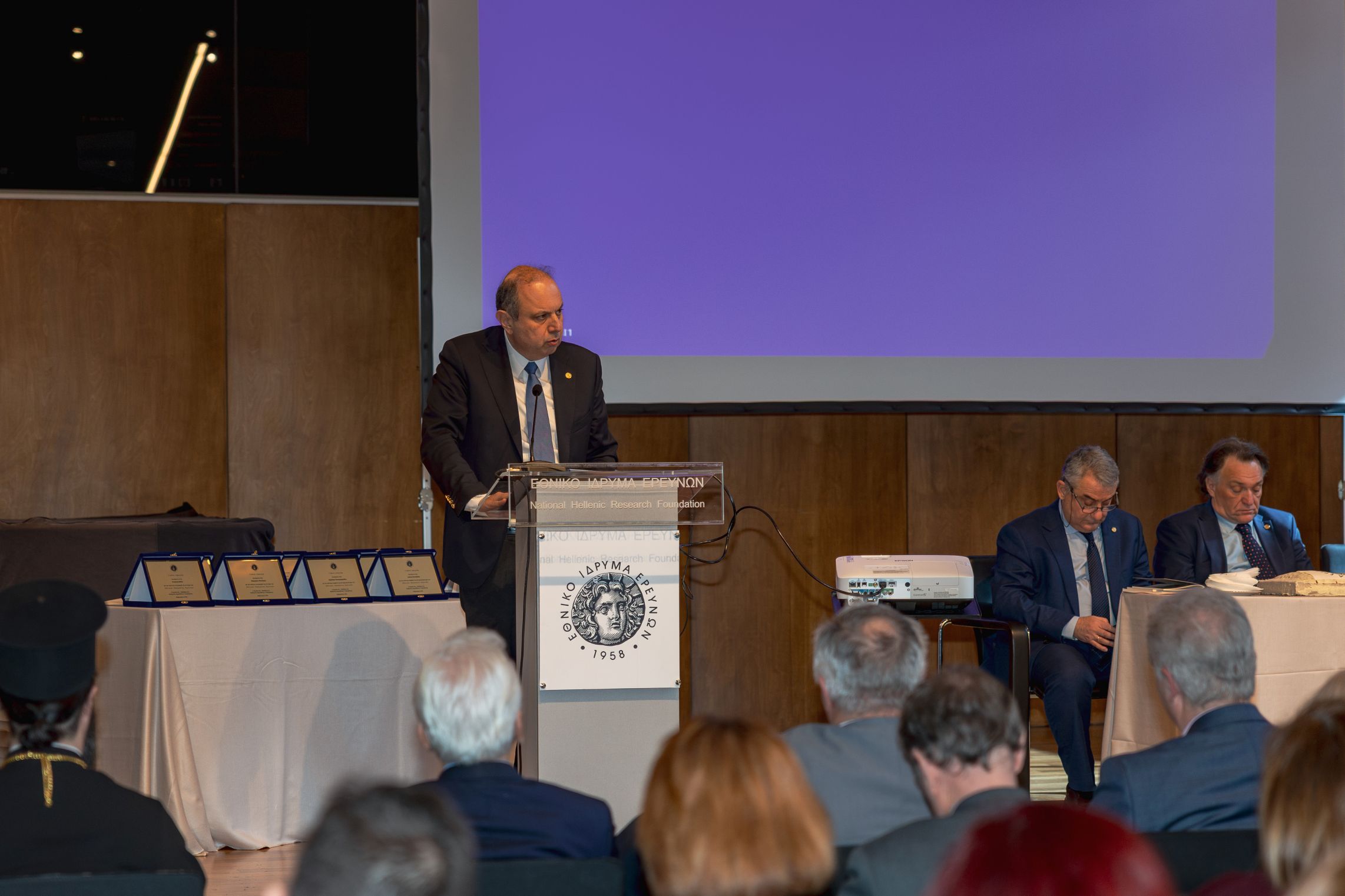 Ο Πρύτανης του Αριστοτελείου Πανεπιστημίου απαντά στην επικαιρότητα και μιλά για το μέλλον του Πανεπιστημίου στο πλαίσιο εκδήλωσης για την υπογραφή Μνημονίου Στρατηγικής Συνεργασίας με το Εθνικό Ίδρυμα Ερευνών